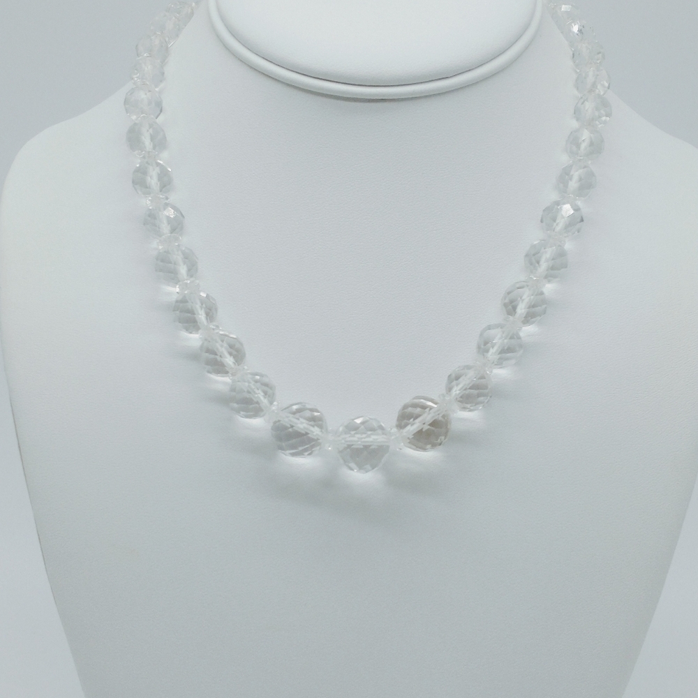 14k Gold Fill Graduated Crystal Quartz Necklace - Picture 7 of 10